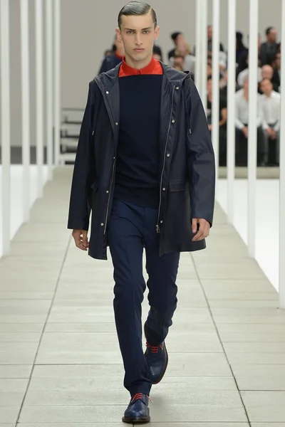 Look 36
